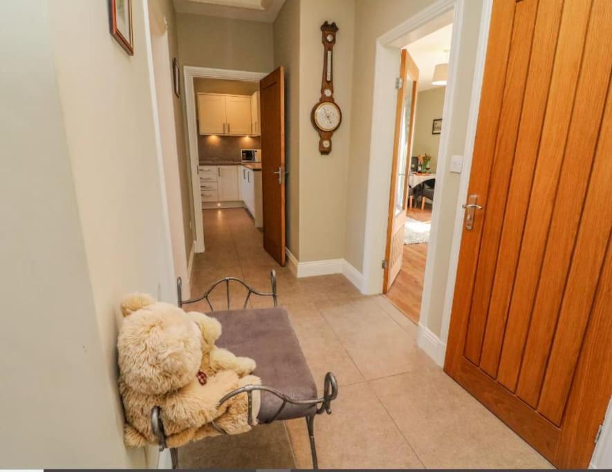 Two Acres- Spacious, Delightful, Pet Free Bungalow Levens Exterior photo